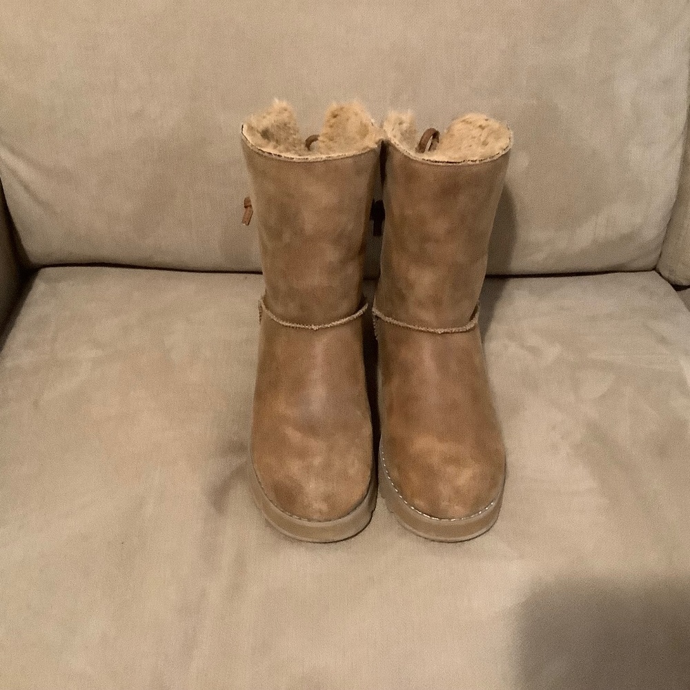 Sketchers Boots
